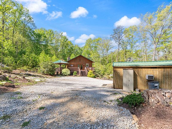 4th image of 50 Davidson Ln