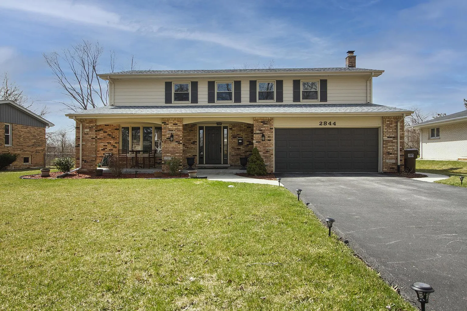 2844 Alexander Cres photo 1