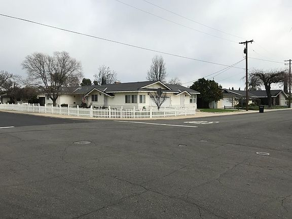 2nd image of 1664 Myrtlewood Dr