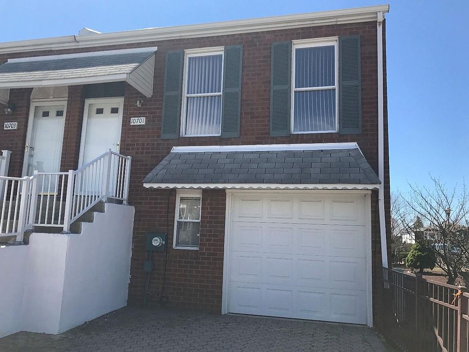 1st image of 10701 E Pelle Cir