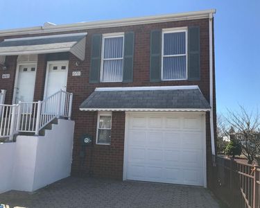 10701 E Pelle Cir, Philadelphia, PA, 19154