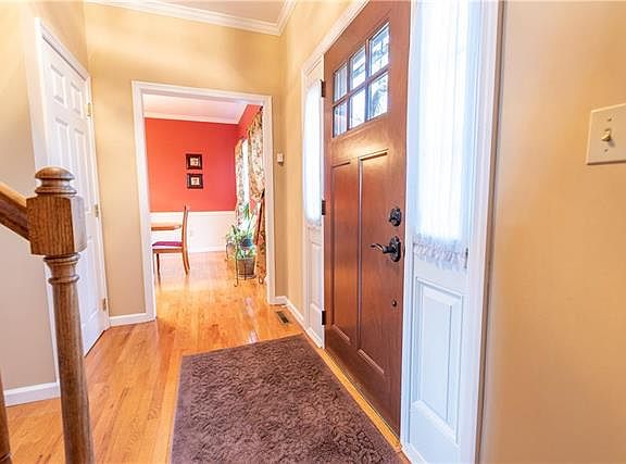 3rd image of 1850 Jenkins Dr