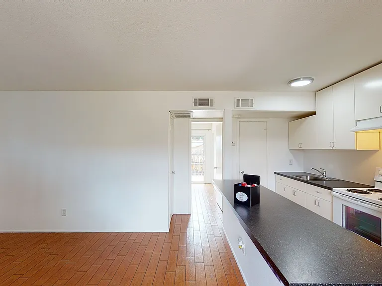 1712-1724 E Ocotillo Rd — Photo 149