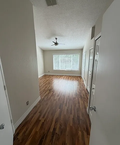 5446 Carrollwood Key Dr — Photo 4