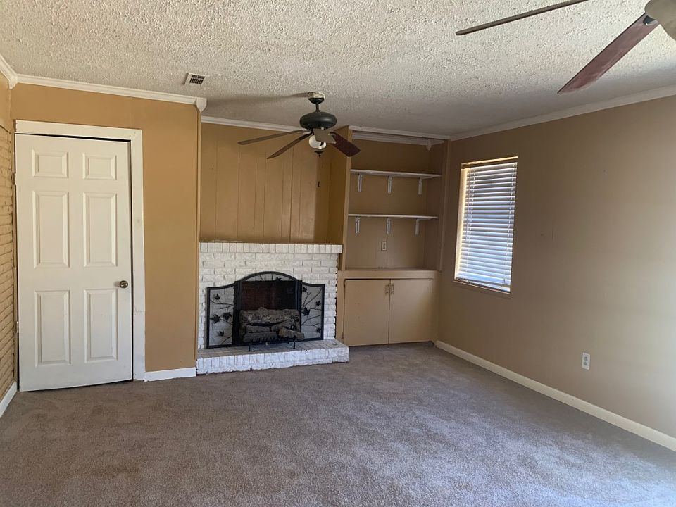 2nd image of 8508 Shelley Dr