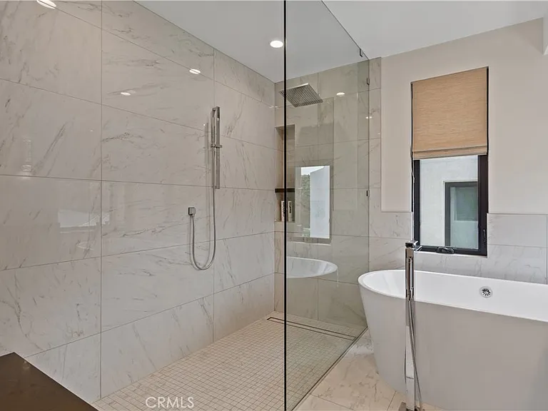 802 Bard St — Photo 20