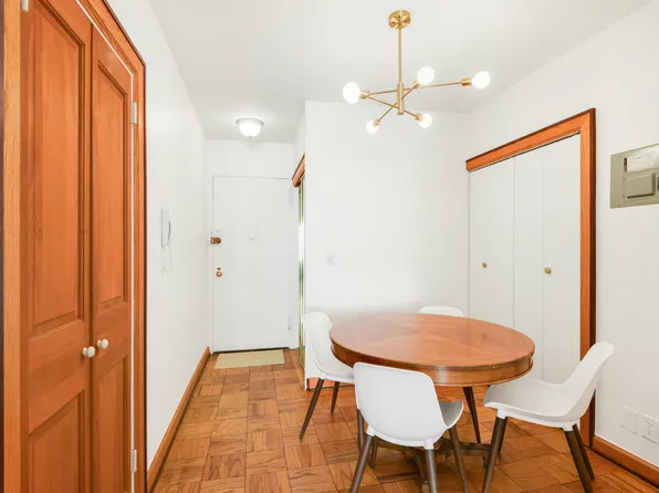 520 East 72nd Street image 7 of 12