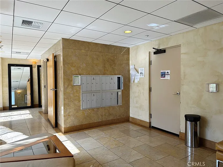 320 S Willaman Dr #402 — Photo 29