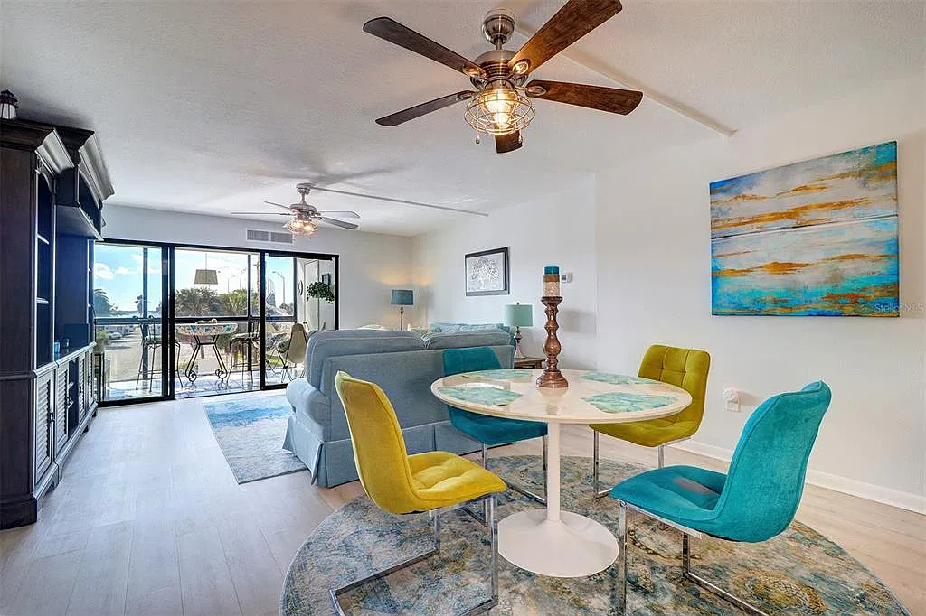 2 bed, 2.0 bath, 1260 sqft, $3,200 — Photo 3