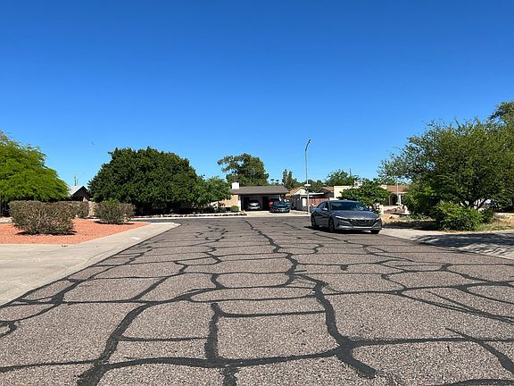 5th image of 1536 W Topeka Dr