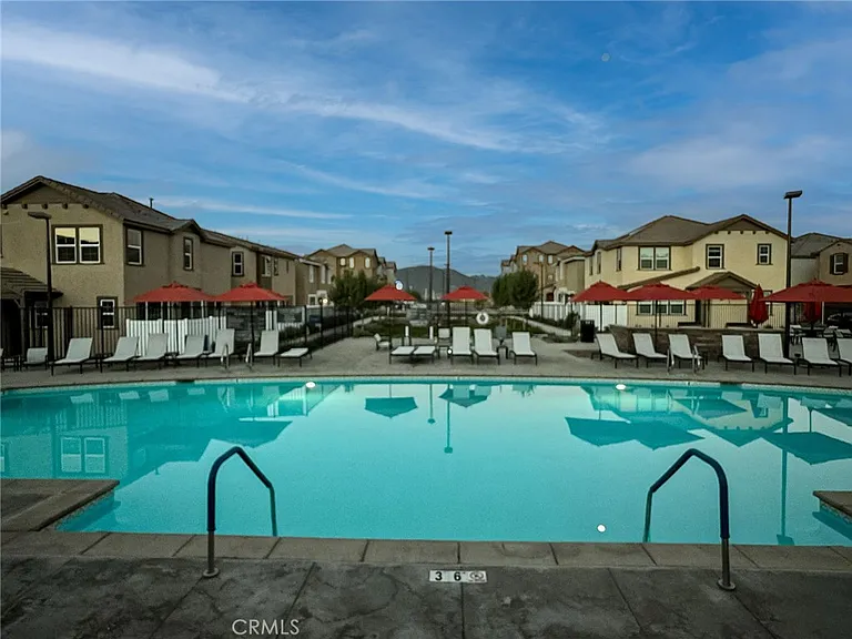 40247 Birchfield Dr — Photo 28