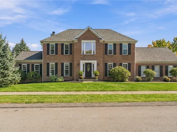 3001 Linden Ct, Coraopolis, PA 15108