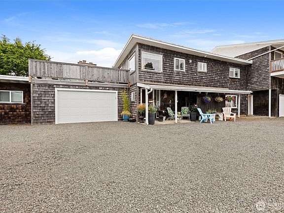 2nd image of 1611 Ocean Beach Boulevard S #4