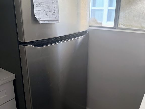 4th image of 934 S Saint Andrews Pl #4