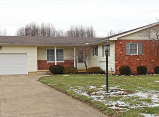 1615 Winding Rd, Circleville, OH 43113
