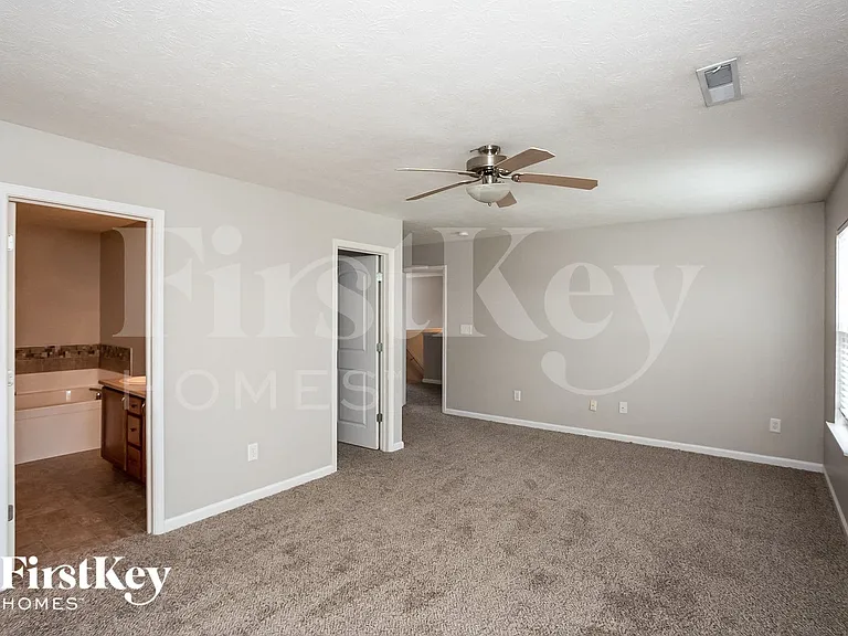 15515 Sibley Ln — Photo 6