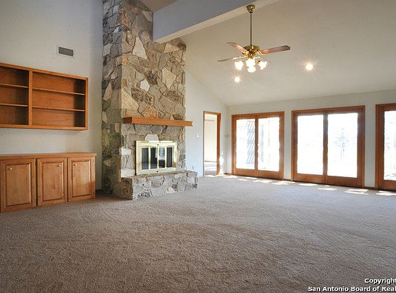 4th image of 2325 Waterford Grace