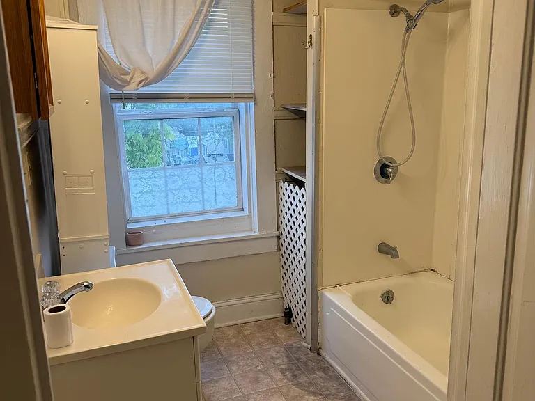 619 S Cameron St #2 — Photo 7