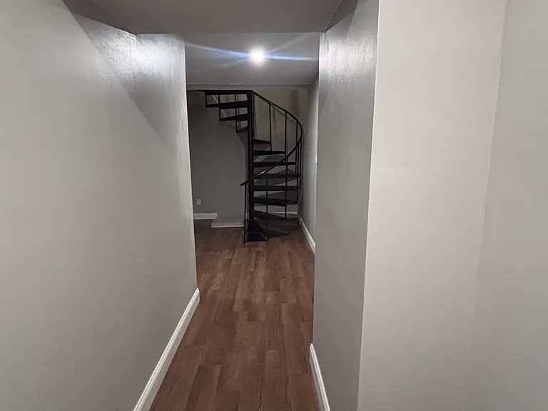 110 Railroad Ave #7 — Photo 8