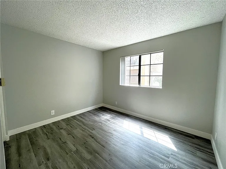 1130 Newport Ave #202 — Photo 8