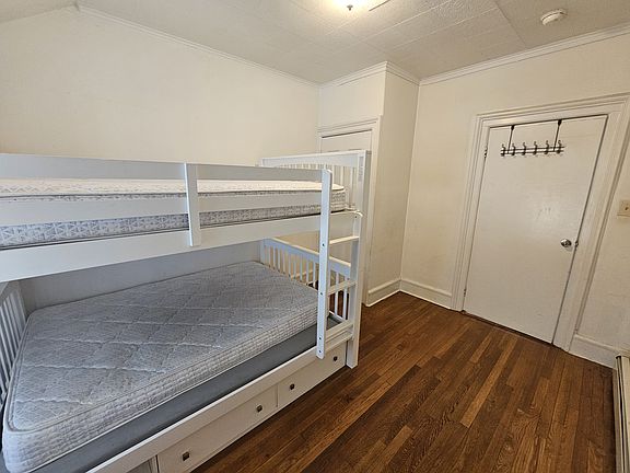 Bed Room View 2 - Furniture is not included, Bunk Bed is a Full size frame for reference only.