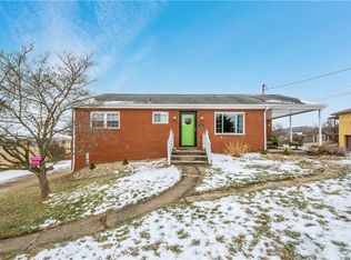 118 Lyons St, Houston, PA 15342