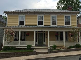 10 N Washington St, Staunton, VA 24401