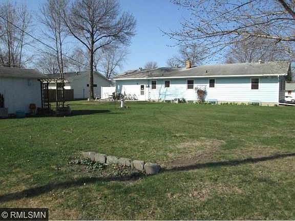 2nd image of 505 2nd St S