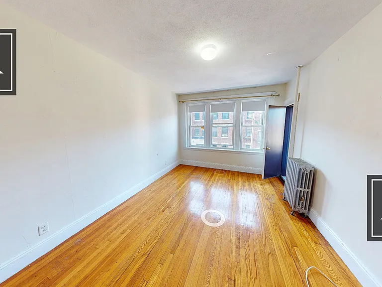 117 Sutherland Rd #H — Photo 5
