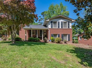 5041 Wedgewood Dr, Charlotte, NC 28210