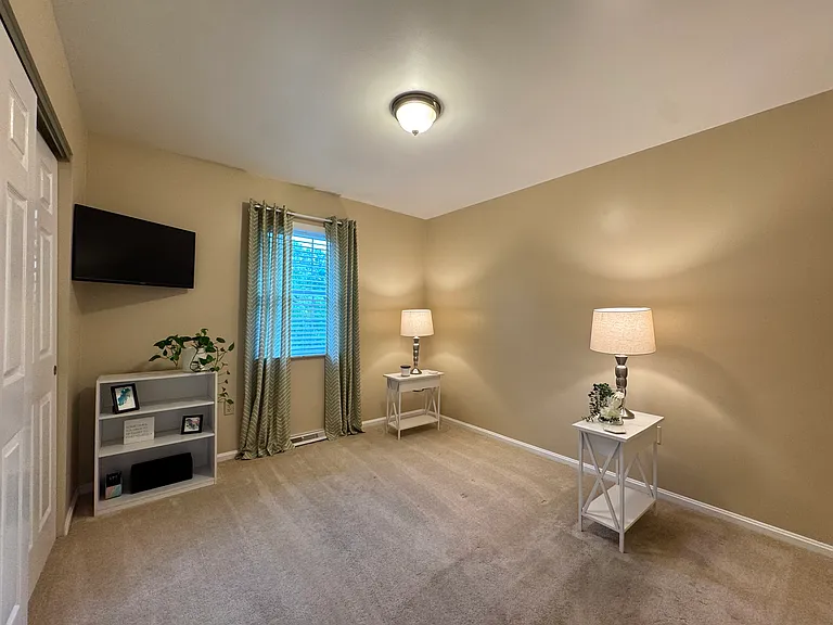 2 Michael Dr — Photo 16