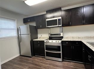 2505 W Broad St APT 221, Athens, GA 30606