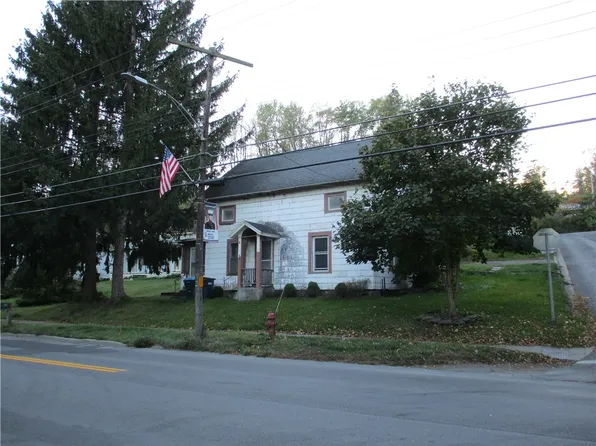 43 N Main St, New Berlin, NY 13411