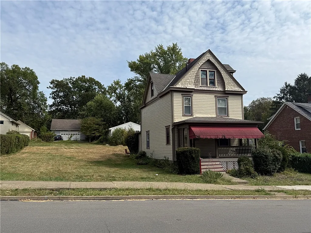 640 Duncan Ave photo 1