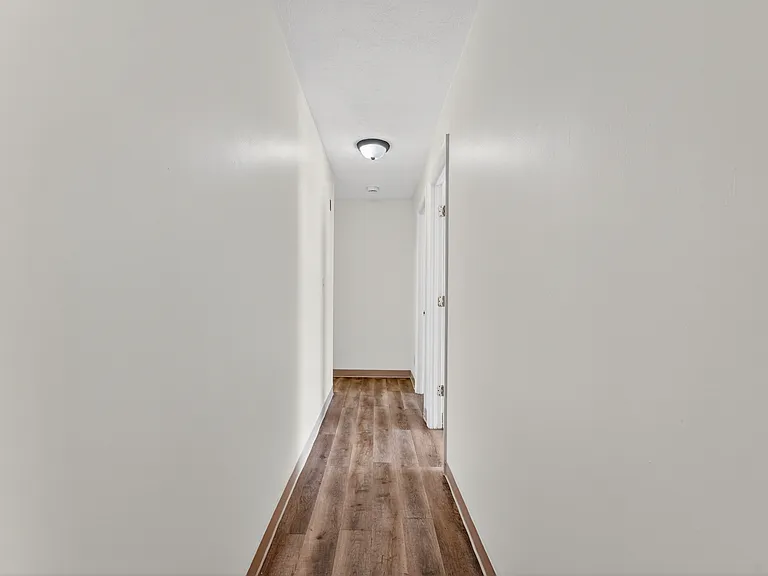 Taurus Apartments — Photo 19