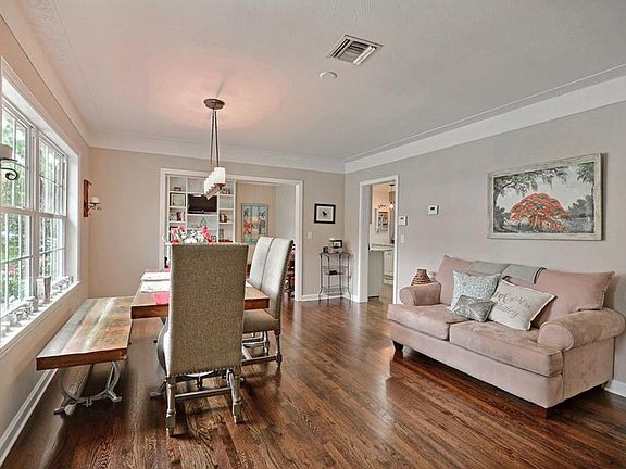 4th image of 2322 Vero Beach Ave