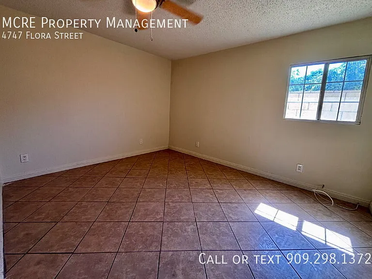4747 Flora St — Photo 30