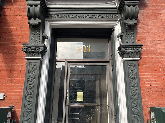2nd image of 501 W 28th St APT 2