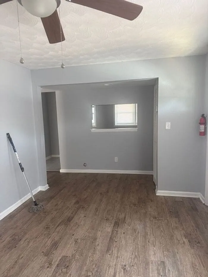 Building Photo - 1851 E Ocean View Ave #1