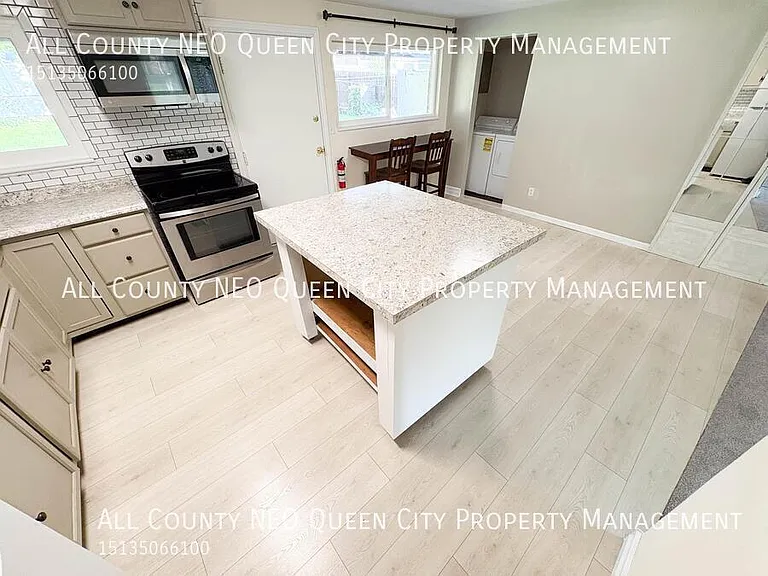 3692 Elmira Dr — Photo 8