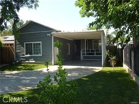 3 bed, 1094 sqft, $3,995 — Photo 3