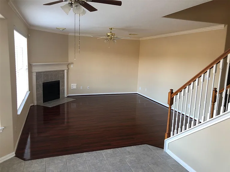 1602 Candleston Ln — Photo 2