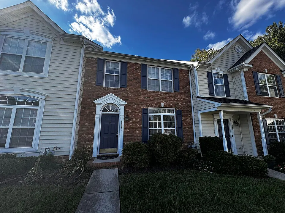 4638 Willow Leaf Pl