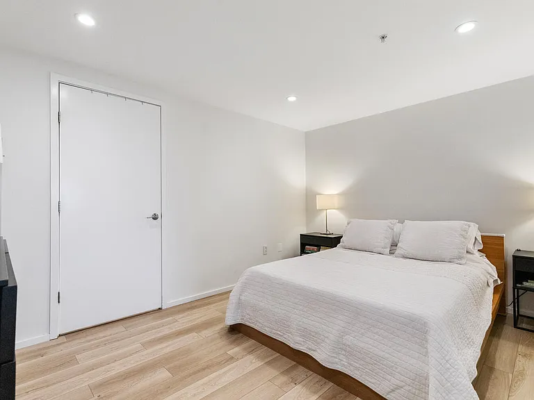 1 Earhart St #520 — Photo 16
