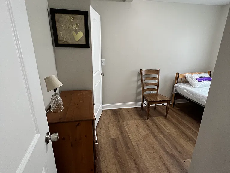 Bedroom 2 with Twin Bed