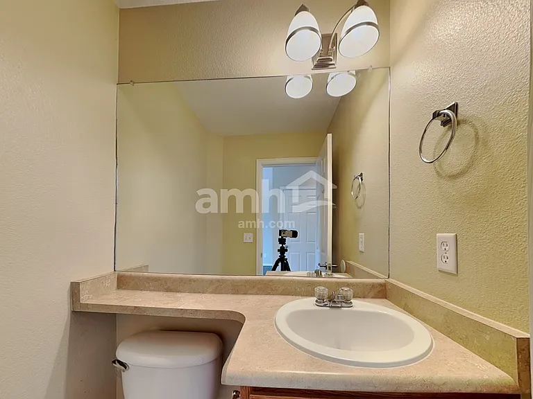 469 Hayloft Way — Photo 6