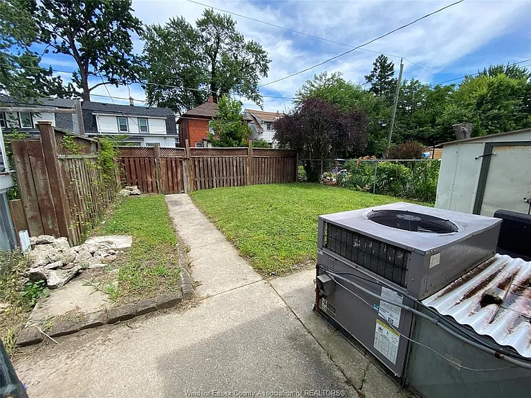 366 Bridge Ave — Photo 12