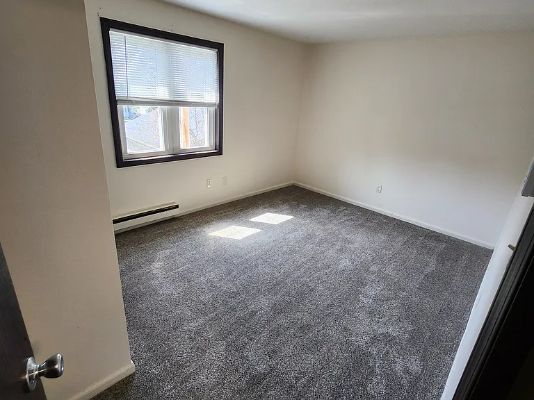 56 Frances St #4 — Photo 14