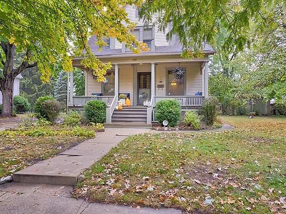 2nd image of 129 N Gardiner Ave