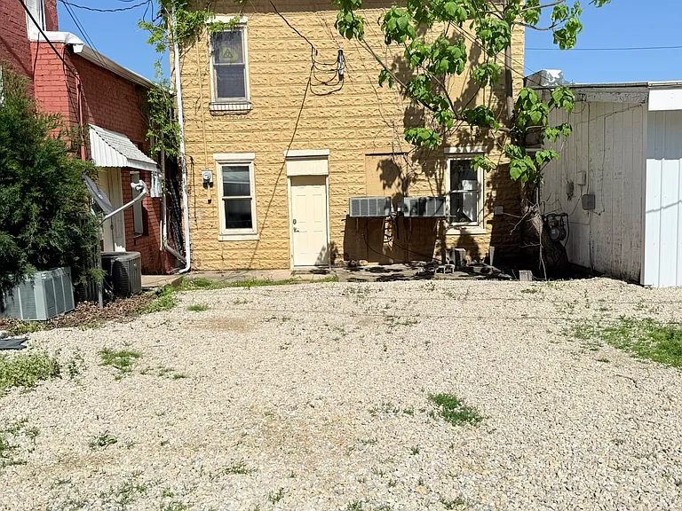 110 S Smith St #A — Photo 7